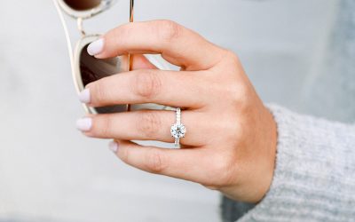 La tendance des bagues en or blanc